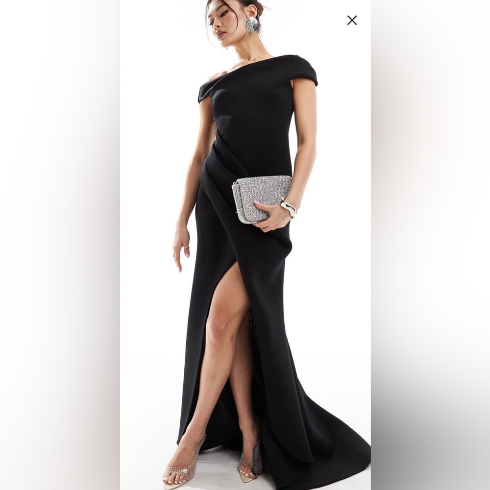 Off The Shoulder Maxi Dress